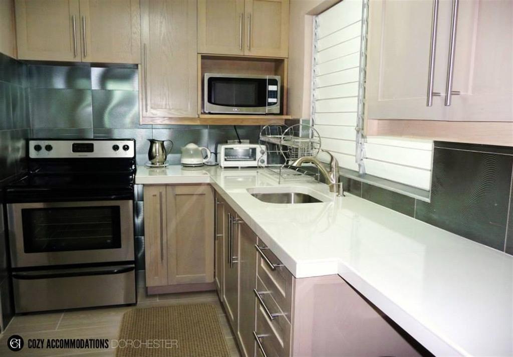 Cozy Accommodations - Dorchester City Line Kingston Zimmer foto